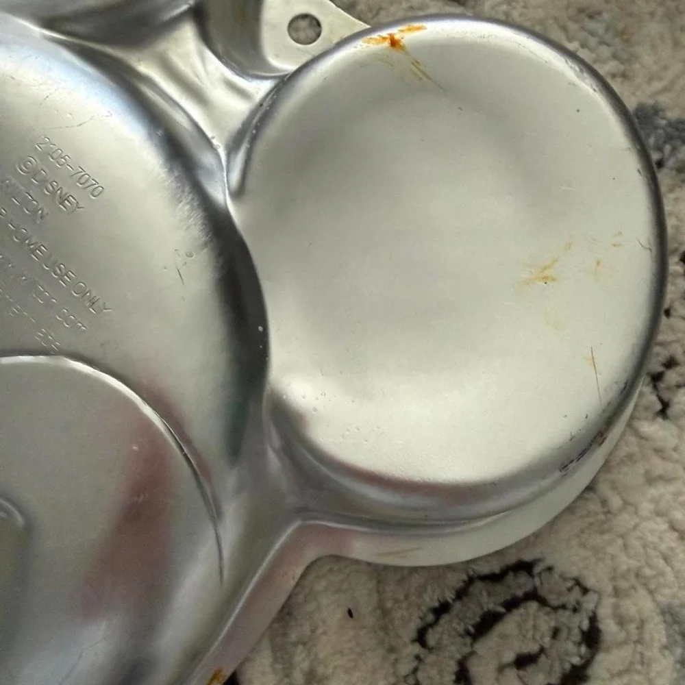 Wilton Mickey Mouse cake pan
